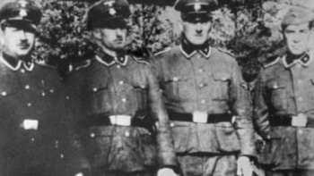 SS-mani z obozu zagłady w Treblince: Paul Bredow, Willi Mentz, Max Möller i Josef Hirtreiter. Fot. Muzeum w Treblince. Źródło: Wikimedia Commons