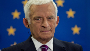 Jerzy Buzek. Fot. PAP/M. Kulczyński