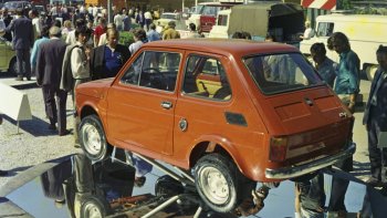 Fiat 126p na Międzynarodowych Targach Poznańskich. 06.1973. Fot. PAP/J. Morek 