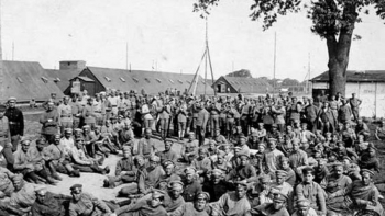 Jeńcy z II Korpusu Polskiego po bitwie pod Kaniowem. 06.1918. Źródło: CAW