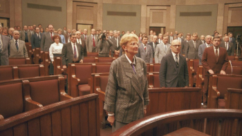 Nowo wybrana przez Sejm Rzecznik Praw Obywatelskich prof. Ewa Łętowska. Warszawa 19.11.1987.  Fot. PAP/G. Roginski