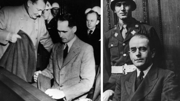 Hermann Goehring, Rudolf Hess, Karl Doenitz (z tyłu) oraz – na zdjęciu z prawej - Albert Speer podczas Procesu Norymberskiego. Fot. PAP/EPA