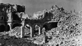 Ruiny klasztoru na Monte Cassino. Fot. PAP/CAF/Reprodukcja