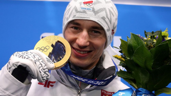 Kamil Stoch ze złotym medalem ZIO Soczi 2014. Fot. PAP/G. Momot