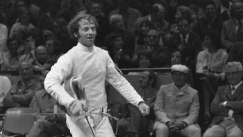 Złoty medalista IO w szermierce (floret indywidualny) Witold Woyda. Monachium, 1972 r.  Fot. PAP/CAF/Archiwum