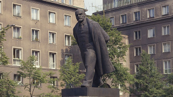 Pomnik Włodzimierza Lenina w krakowskiej Nowej Hucie. Fot. PAP/PAI/J. Ochoński 