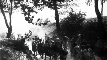 Bitwa pod Konarami: przemarsz legionistów. 14.05.1915. Fot. NAC