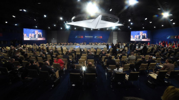 Zakończenie sesji Rady Północnoatlatyckiej na szczeblu szefów państw i rządów, w trakcie drugiego, ostatniego dnia szczytu NATO na stadionie PGE Narodowym w Warszawie. 09.07.2016. Fot. PAP/R. Pietruszka