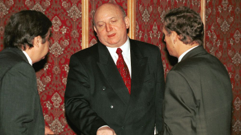Premier Józef Oleksy. Fot. PAP/CAF/P. T. Walczak