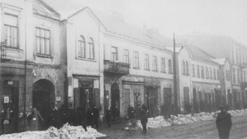 Pierwsza Aleja NMP, zachodnia część dużego getta w Częstochowie. Ok. 1941 r. Źródło: Wikimedia Commons 