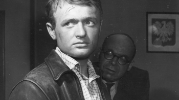 Maciej Damięcki podczas realizacji filmu "Banda". 1964 r. Fot. PAP/W. Rozmysłowicz