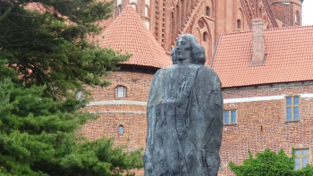 Pomnik Mikołaja Kopernika we Fromborku. Fot. PAP/J. Uklejewski