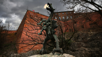 Smok wawelski autorstwa Bronisława Chromego, fot. PAP/Łukasz Gągulski