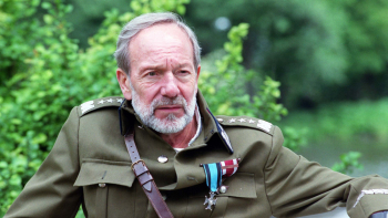 Jerzy Kamas na planie filmowym. Fot. PAP/Krzysztof Jarczewski