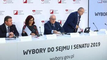 Konferencja Państwowej Komisji Wyborczej. Fot. PAP/Rafał Guz