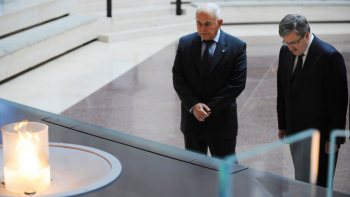 Zeev Baran i prezydent Bronisław Komorowski w waszyngtońskim Muzeum Holocaustu. Fot. PAP/Jacek Turczyk