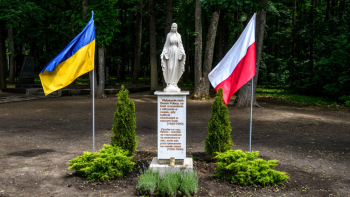 Polski cmentarz wojenny w Charkowie-Piatichatkach. Fot. PAP/Vladyslav Musiienko