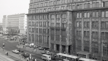 Gmach Banku Gospodarstwa Krajowego w Warszawie. Fot. PAP/Maciej Belina Brzozowski