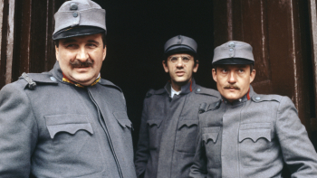 Krzysztof Kowalewski, Wiktor Zborowski i Marek Frąckowiak na planie filmu C.K. Dezerterzy Janusza Majewskiego. Fot. PAP/Tomasz Prażmowski