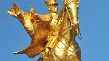 Pomnik w Kałuszynie. Fot. PAP/Przemysław Piątkowski