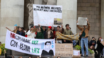 Młodzieżowy Strajk Klimatyczny w Warszawie 20 września 2019. Fot PAP/Tomasz Gzell