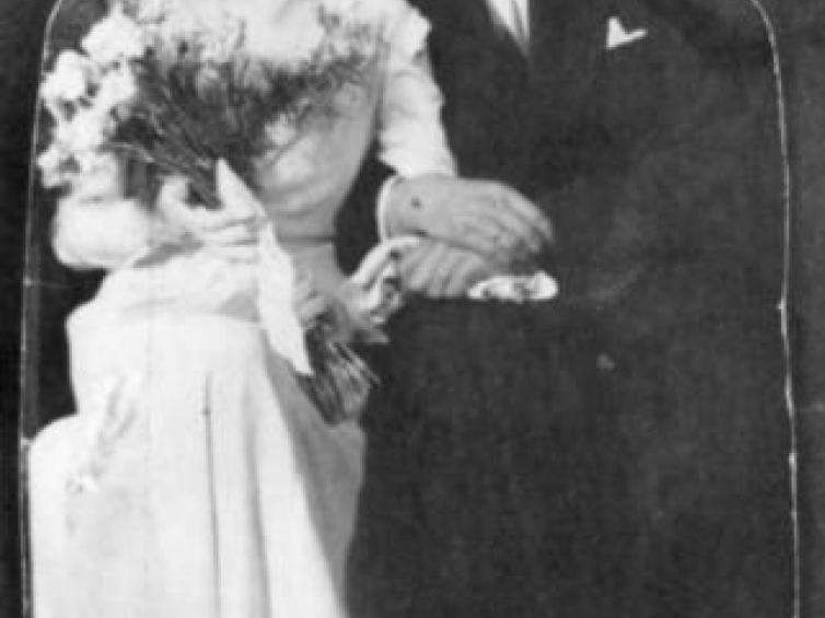 Eduard Lubusch, członek załogi SS w KL Auschwitz. Na fotografii ślubnej z żoną Hildegardą. Archiwum Państwowego Muzeum Auschwitz-Birkenau