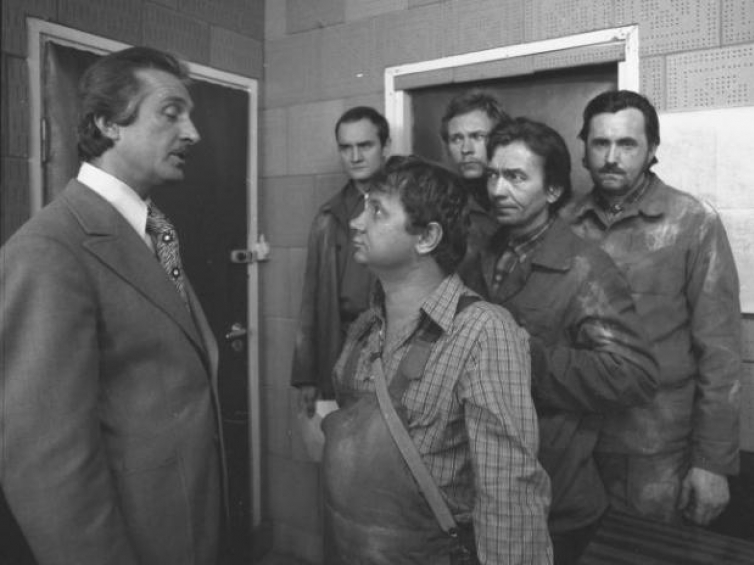 Realizacja serialu - Czterdziestolatek.Nz. Andrzej Kopiczyński i Roman Kłosowski. 1976.09. Fot. PAP/W. Rozmysłowicz