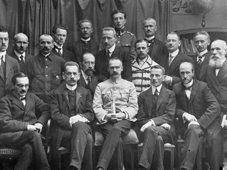 Gabinet Jędrzeja Moraczewskiego (17.11.1918 - 16.01.1919 ). Fot. CAW