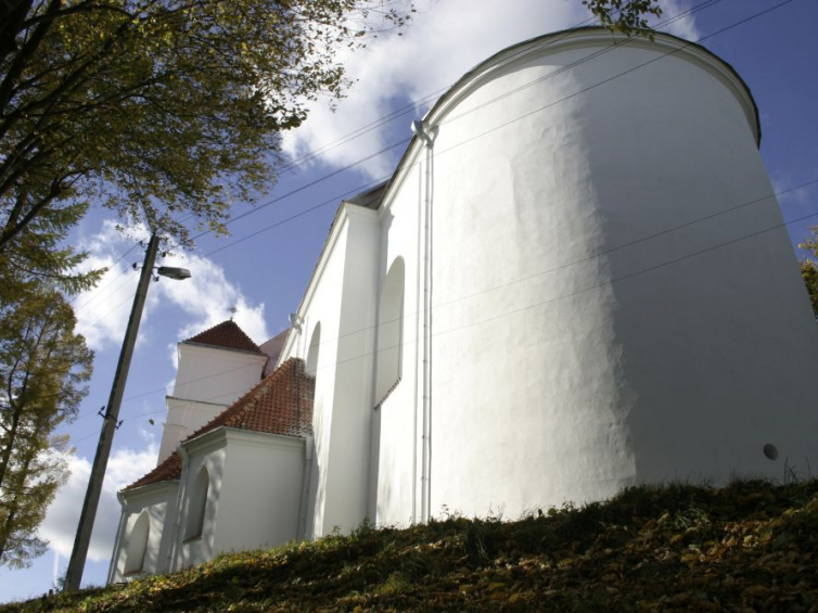 Kościół farny pw. Przemienienia Pańskiego w Nowogródku. Fot. Lucyna Piekacz-Omieczyńska