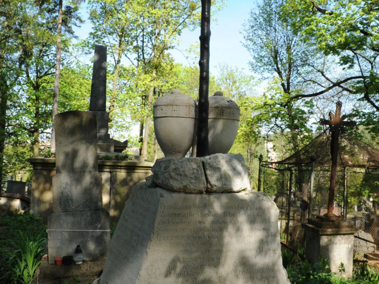 Cmentarz Łyczakowski we Lwowie. Pomnik Józefa Żukowskiego. Fot. Krzysztof Hejke