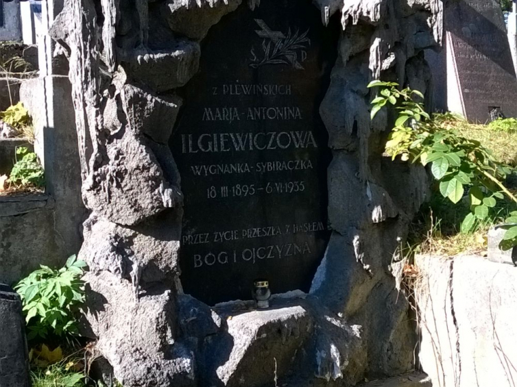 Wilno. Stara Rossa. Pomnik nagrobny Marii Antoniny Ilgiewiczowej. Fot. Dorota Janiszewska-Jakubiak