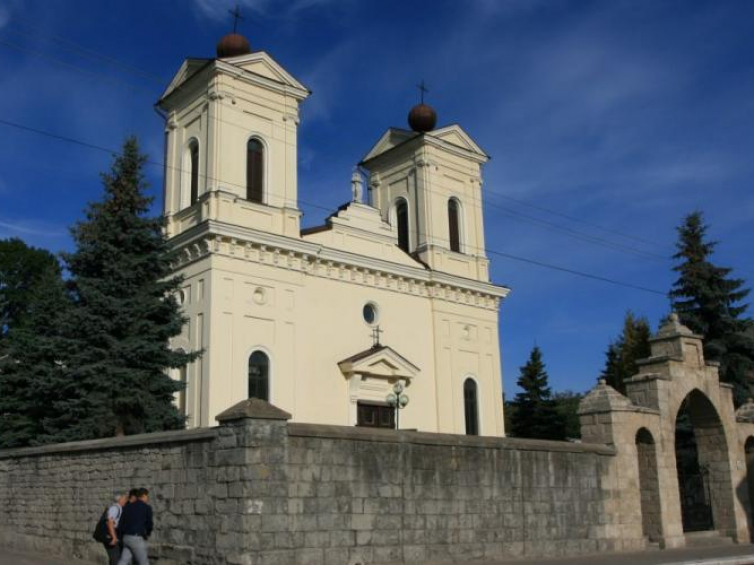 Krzemieniec - kościół parafialny pw. św. Stanisława Biskupa i Męczennika. Fot. Jan Skłodowski