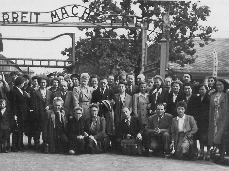 Grupa francuskich więźniów KL Auschwitz