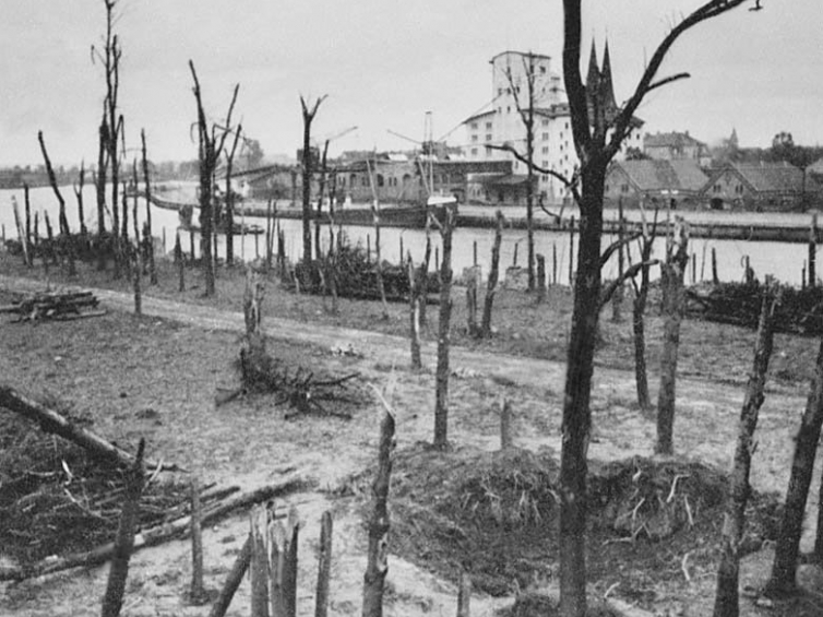 Westerplatte po zakończeniu walk. 07.09.1939. Fot. PAP/Reprodukcja