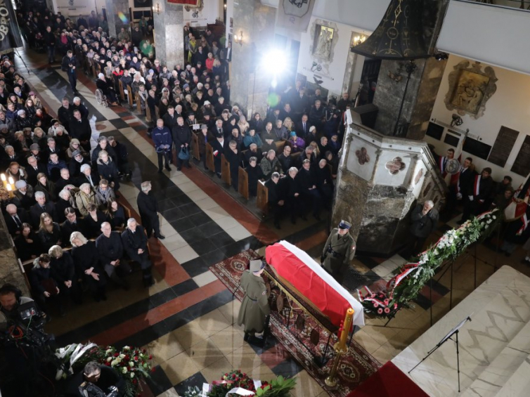 Uroczystości pogrzebowe Aliny Janowskiej w kościele św. Stanisława Kostki w Warszawie. Fot. PAP/T. Gzell