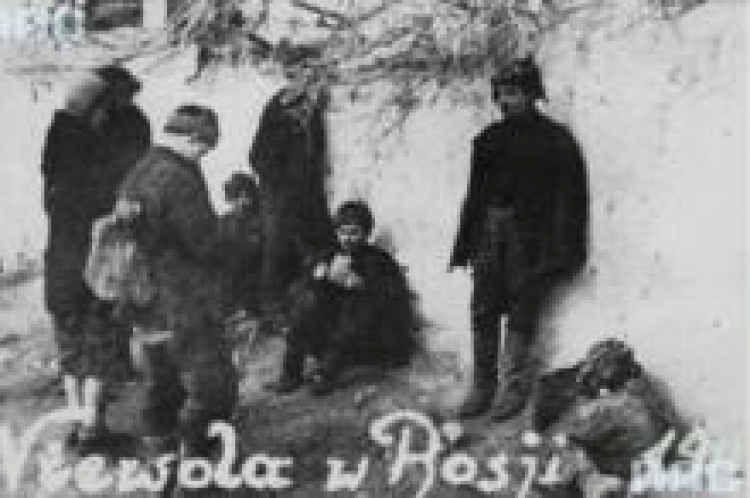 Polscy zesłańcy w ZSRR. 1941 r. Fot. NAC