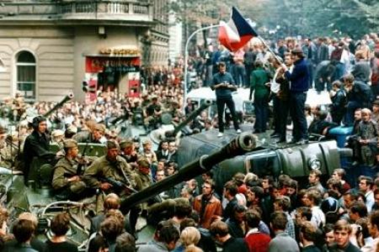 Praga. 21.08.1968. Fot. PAP/CTK/L. Hajsky
