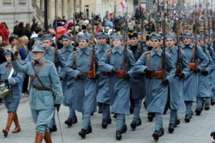 Żołnierze w mundurach Błękinej Armii Gen. Hallera z 1918 r. PAP/G. Jakubowski 