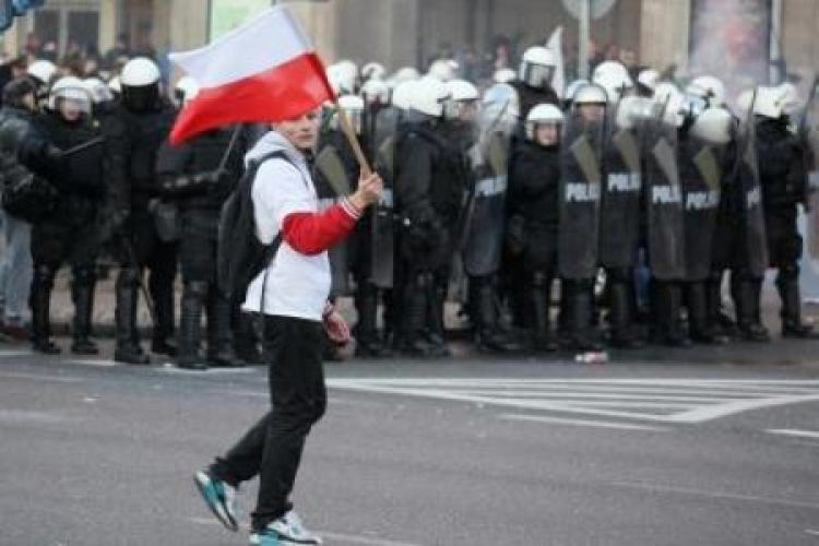 Święto Niepodległości. Starcia policji z uczestnikami "Marszu Niepodległości". Fot. PAP/P. Supernak