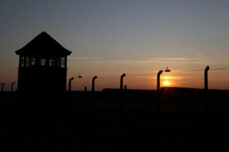 Teren byłego nazistowskiego obozu Auschwitz-Birkenau. Fot. PAP/S. Rozpędzik Teren byłego nazistowskiego obozu Auschwitz-Birkenau. Fot. PAP/S. Rozpędzik