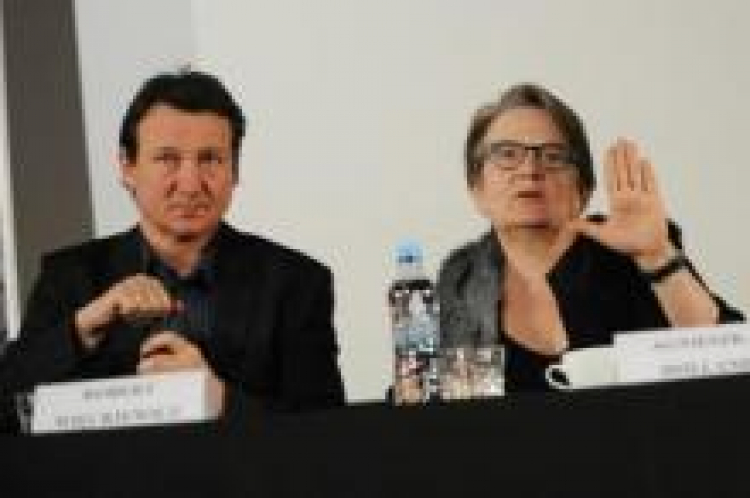 Agnieszka Holland oraz Robert Więckiewicz podczas konferencji prasowej. Fot. PAP/J. Turczyk