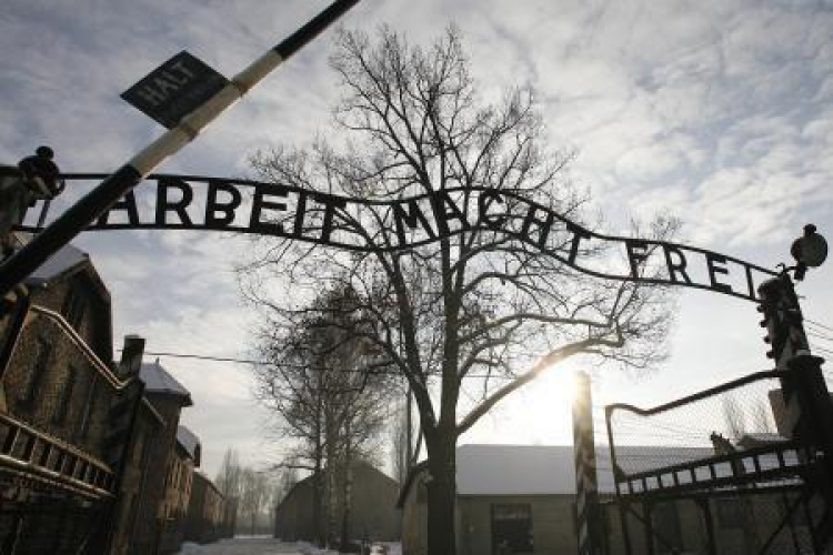 Brama KL Auschwitz. Fot. PAP/A. Grygiel