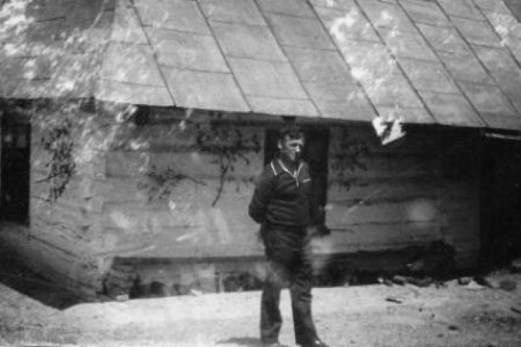 Miejscowość Weremień w Bieszczadach, na zdjęciu Jan Syrnyk. 1972. Źródło: archiwum rodzinne Jana Syrnyka