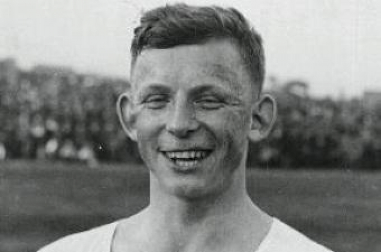 Ernest Wilimowski, piłkarz klubu sportowego Ruch Wielkie Hajduki. 1936 r. Fot. NAC