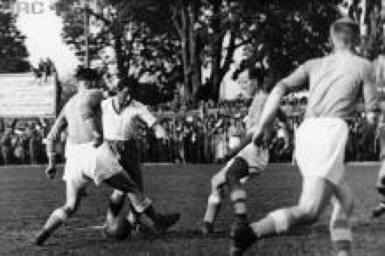 Mecz piłki nożnej Pogoń Lwów - Warta Poznań we Lwowie. 1938.05.15. Fot. NAC 