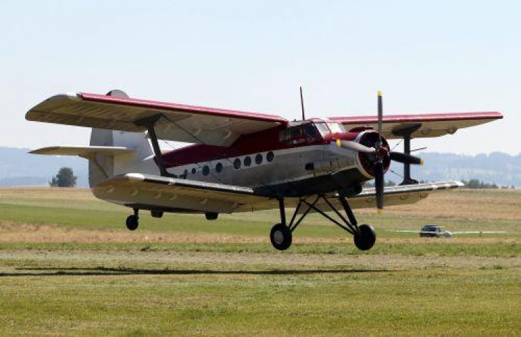  Dwupłatowiec Antonow An-2 w czasie pikniku Lotniczego w Nowym Targu. 2012 r. Fot. PAP/G. Momot