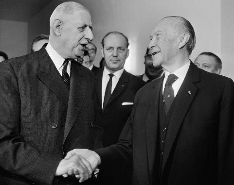 Konrad Adenauer i Charles de Gaulle. 12.02.1965. Fot. PAP/EPA