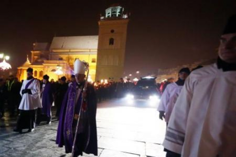 Warszawa, 27.01.2013. Uroczystości pogrzebowe prymasa seniora kardynała Józef Glempa. Fot. PAP/T. Gzell