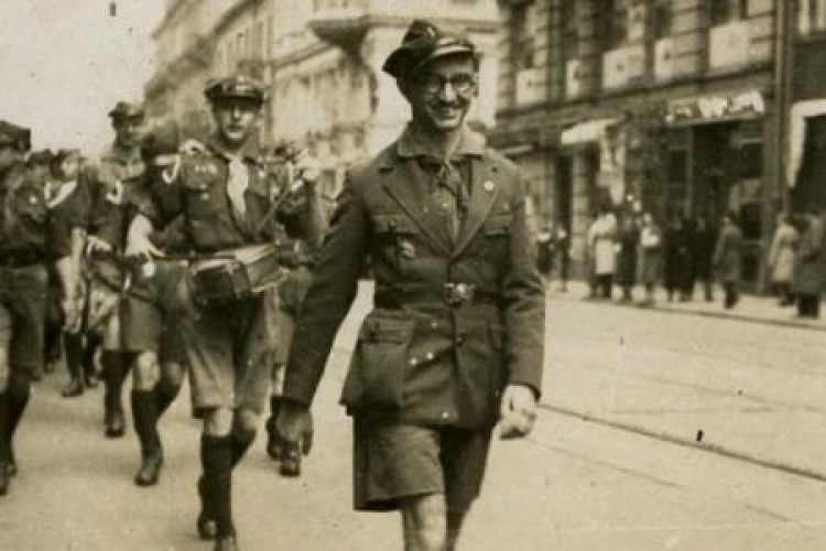 Defilada 23 WDH "Pomarańczarnia", na czele phm Leszek Dąbrowski. Warszawa, 1935 r.