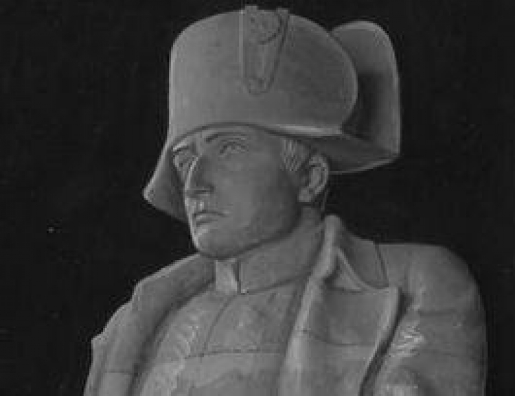 Model pomnika autorstwa artysty rzeźbiarza Michała Kamieńskiego przedstawiająca Napoleona Bonaparte. Fot. NAC